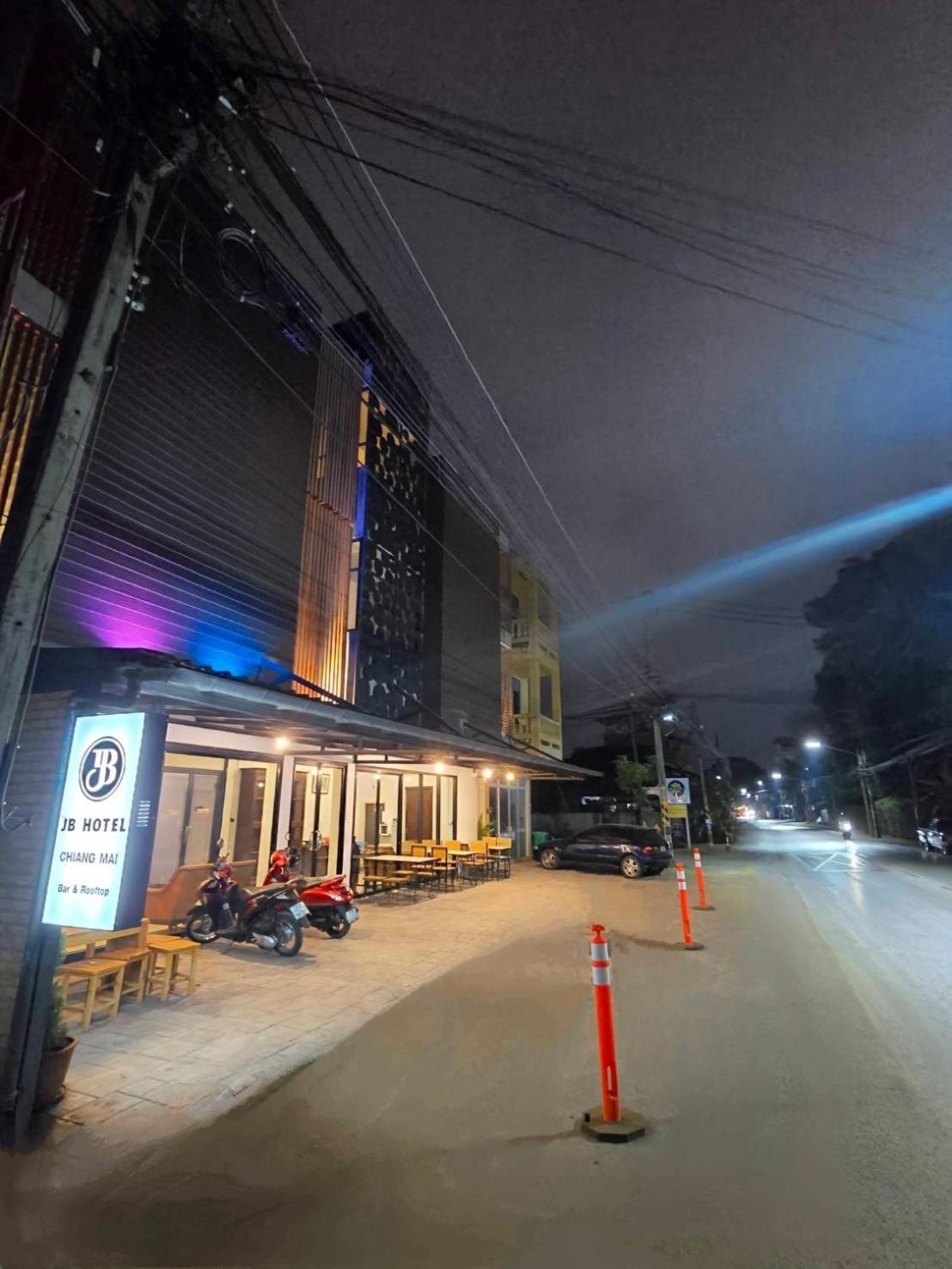 Jb Hotel Chiang Mai Exterior photo